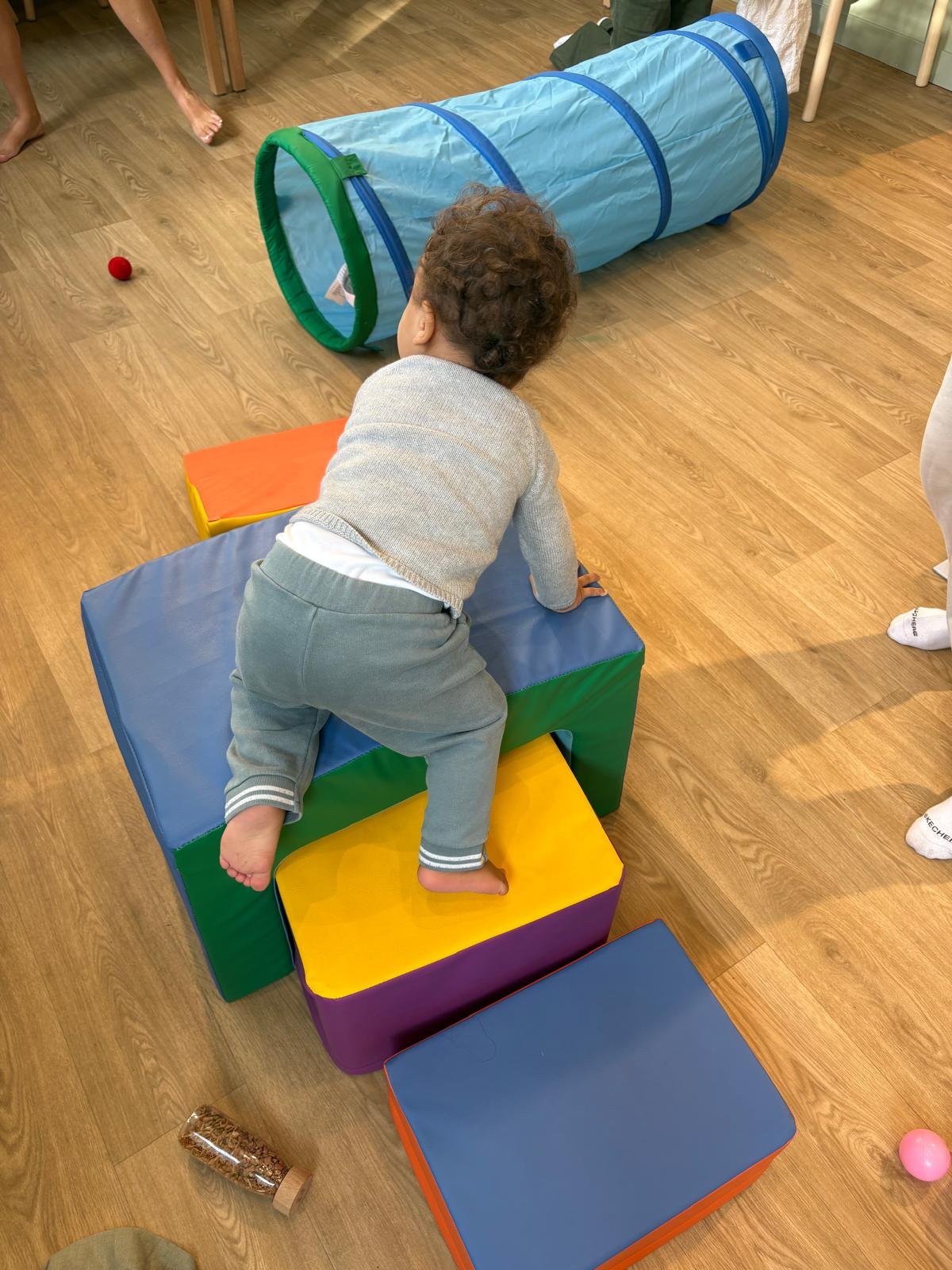 Bébé gym / parcours moteur avec notre ostéopathe (8 mois -3 ans) – Image 2